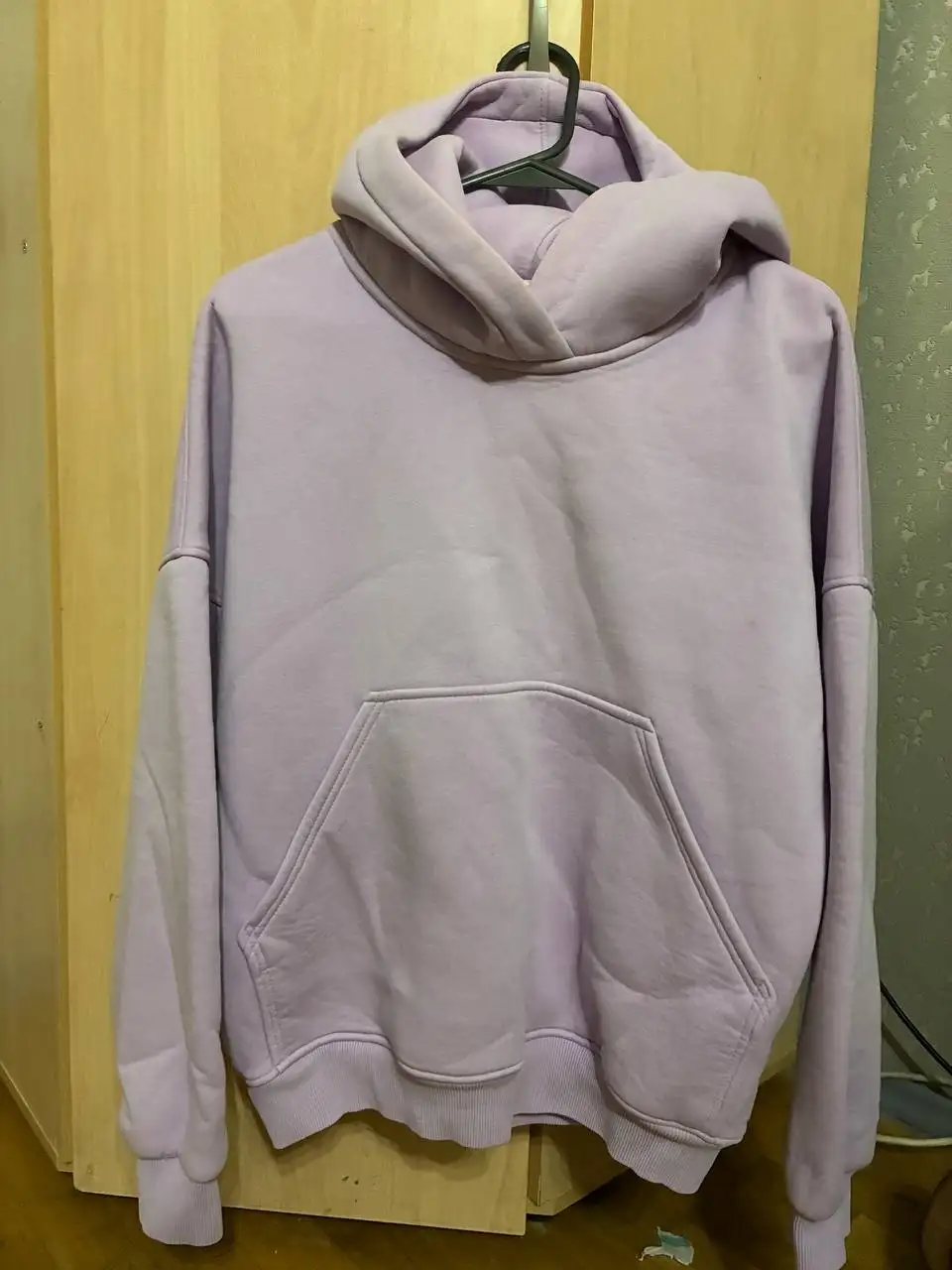 Отдам худи размер 46-48 оверсайз сиреневый - Верхняя одежда (Одежда) в Люберцы