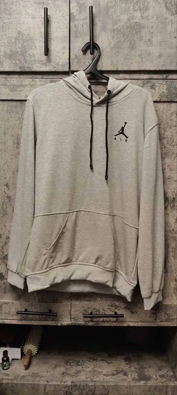 Свитшоты разных размеров и цветов - Верхняя одежда (Одежда) в Люберцы