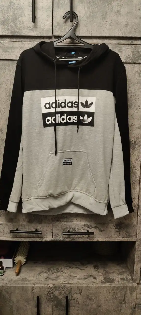 Свитшоты разных размеров и цветов - Верхняя одежда (Одежда) в Люберцы