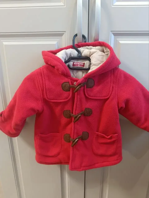 Пальто и куртка детские - Стульчики для кормления в Люберцы