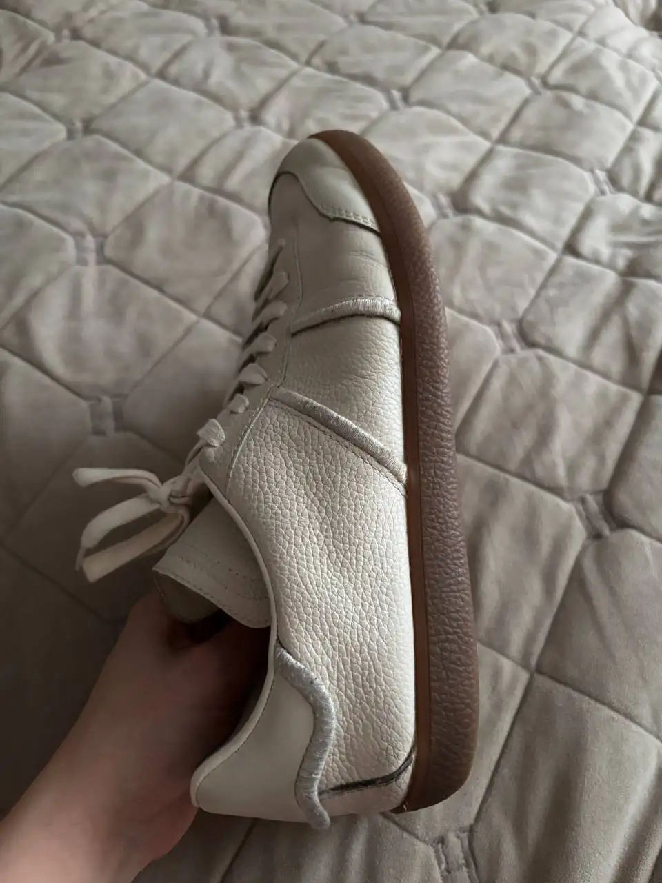 Продам кожаные кроссовки Zara размер 40 - Обувь (Одежда) в Люберцы