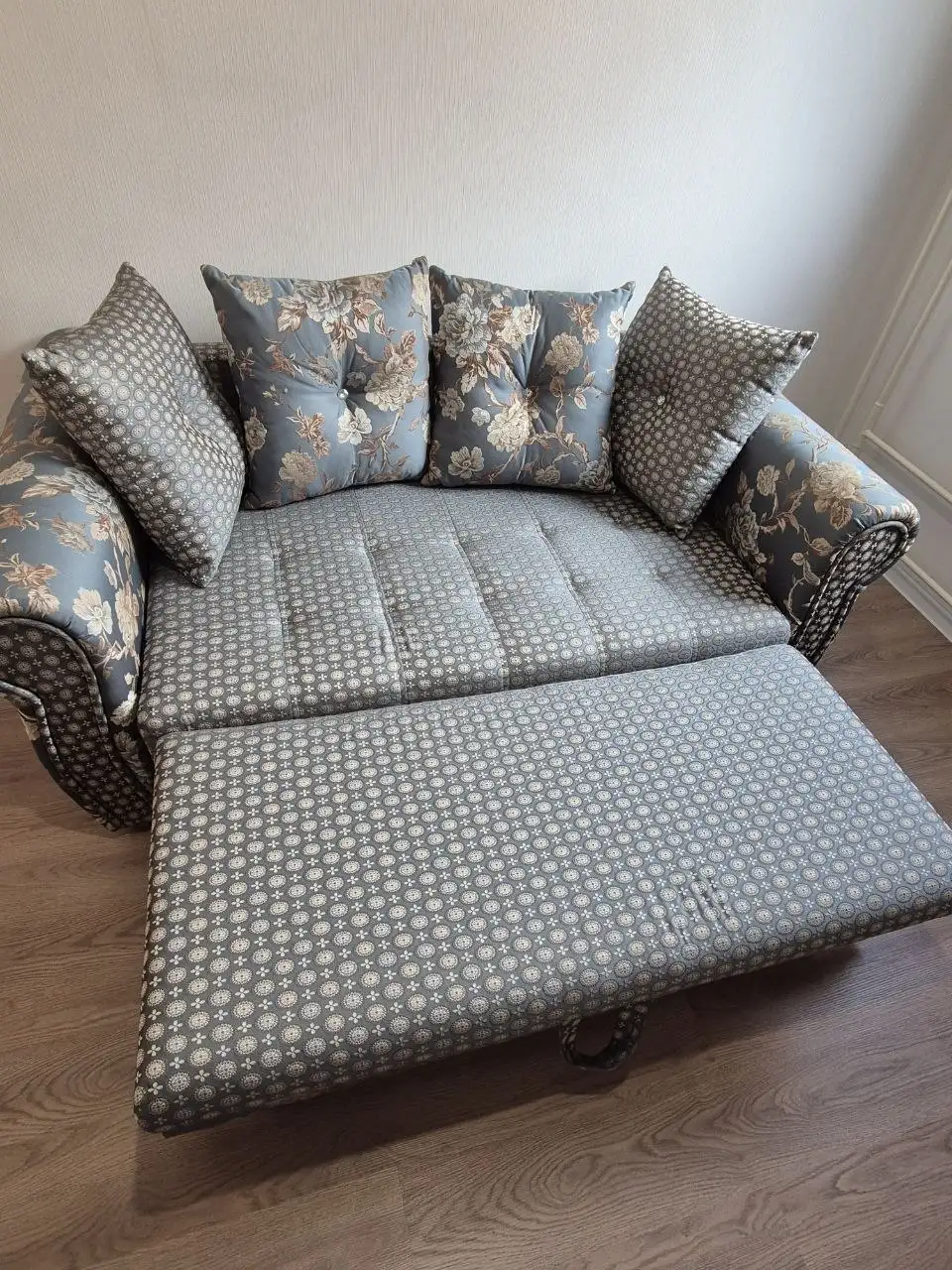 Продам диван Фараон ткань жаккард для малогабаритной комнаты - Мебель (Для дома и дачи) в Люберцы
