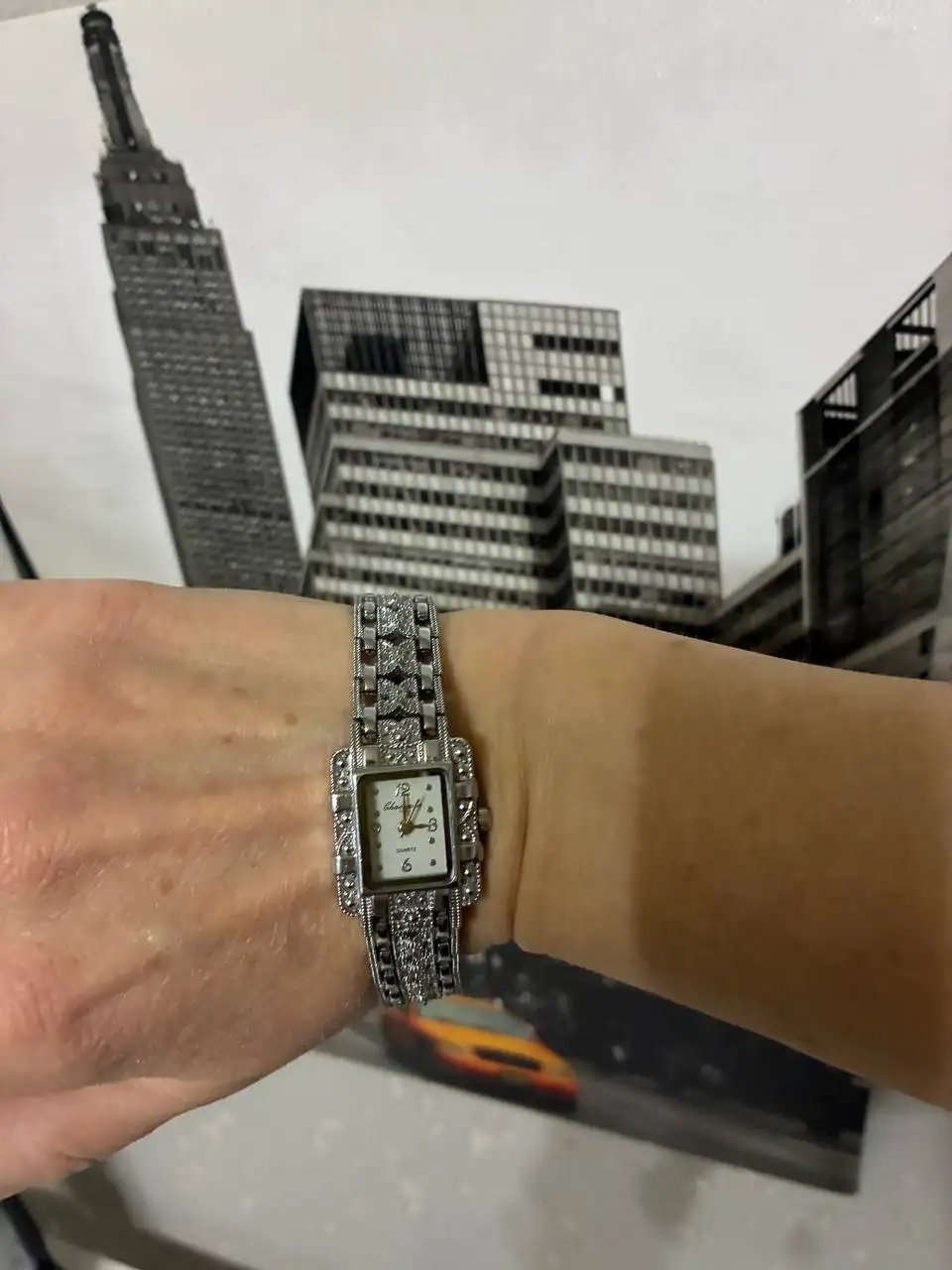 Стильные часы на металлическом браслете - Часы (Барахолка) в Люберцы