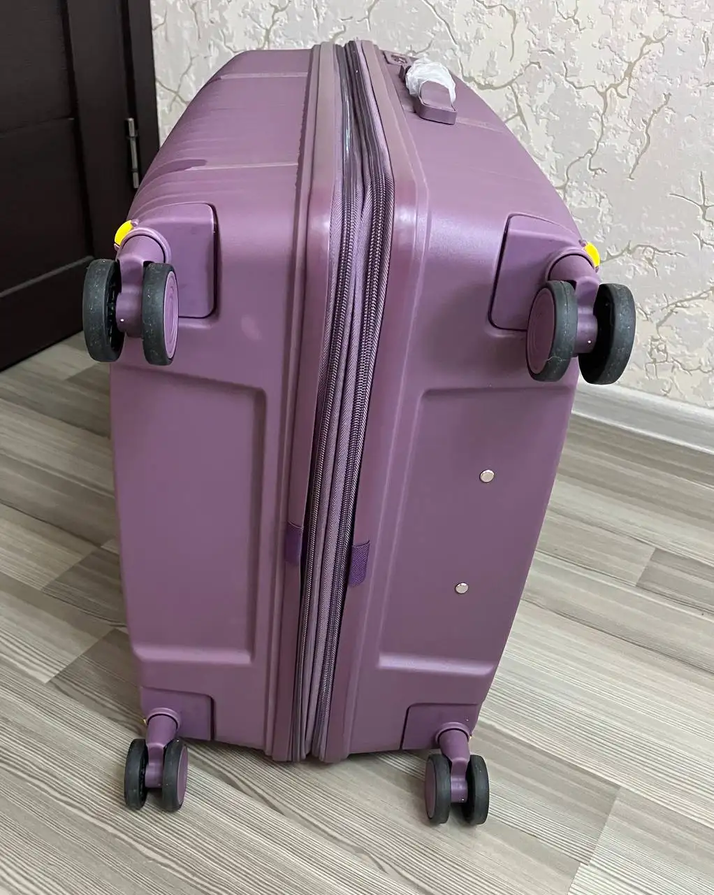 Новый чемодан 75х45 см - Чемоданы и сумки (Барахолка) в Люберцы