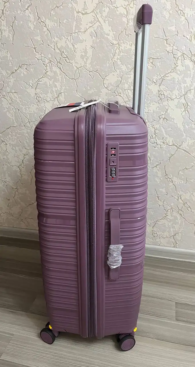 Новый чемодан 75х45 см - Чемоданы и сумки (Барахолка) в Люберцы