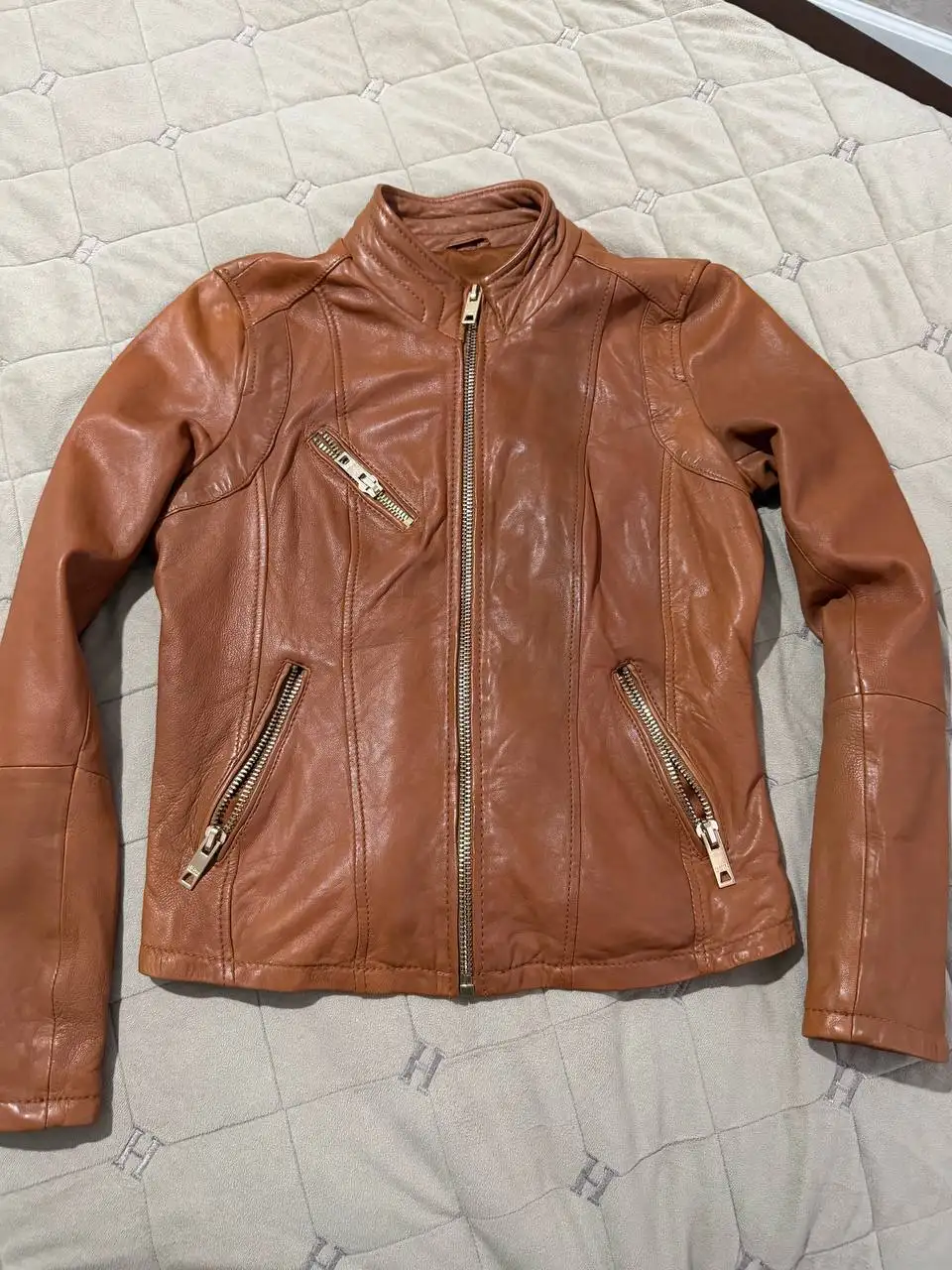 Продам кожаную куртку bershka размер L - Верхняя одежда (Одежда) в Люберцы