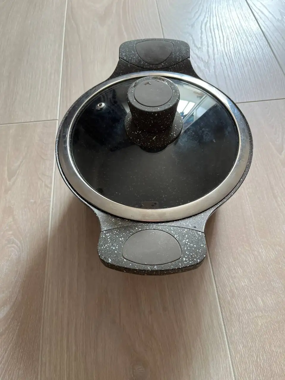 Продажа новой кастрюли с крышкой диаметром 20 см - Посуда (Для дома и дачи) в Люберцы