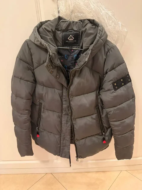 Весенняя/осенняя куртка после химчистки размер 42 - Одежда в Люберцы