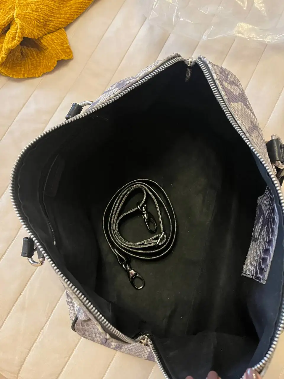 Сумка из натуральной кожи под питона - Сумки (Одежда) в Люберцы