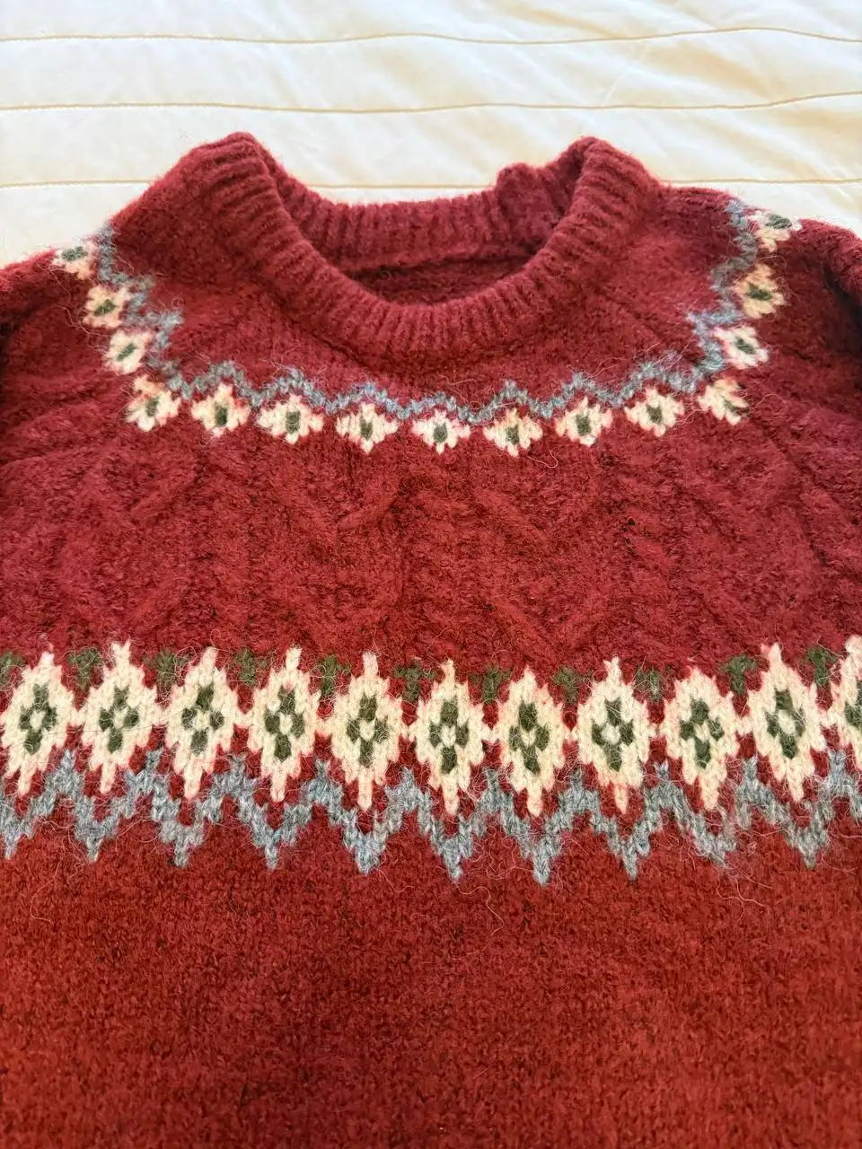 Новый теплый шерстяной свитер со скандинавскими мотивами, размер 42-44, кирпичный - Свитеры (Одежда) в Люберцы