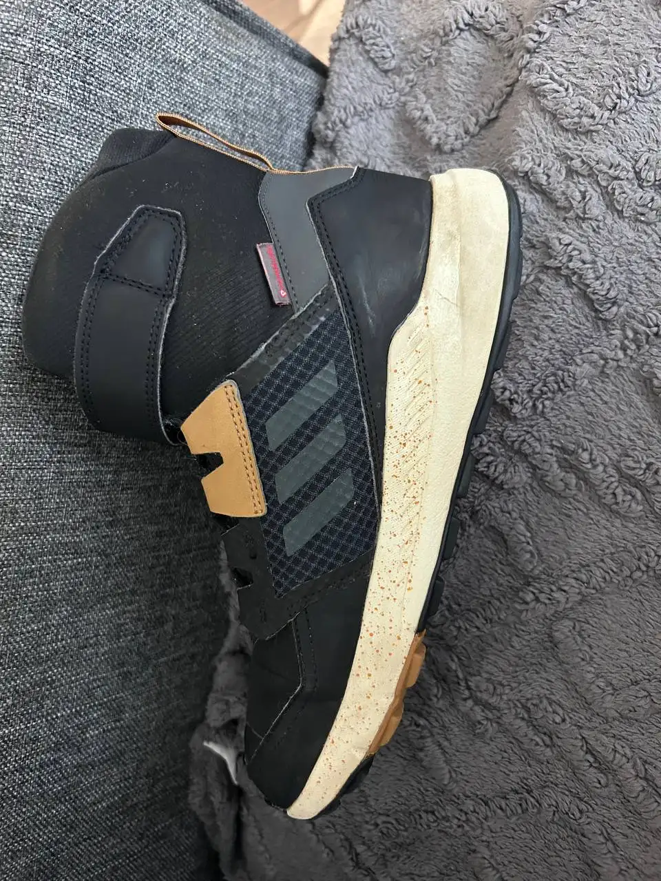Продам мужские кроссовки Adidas - Обувь (Одежда) в Москва