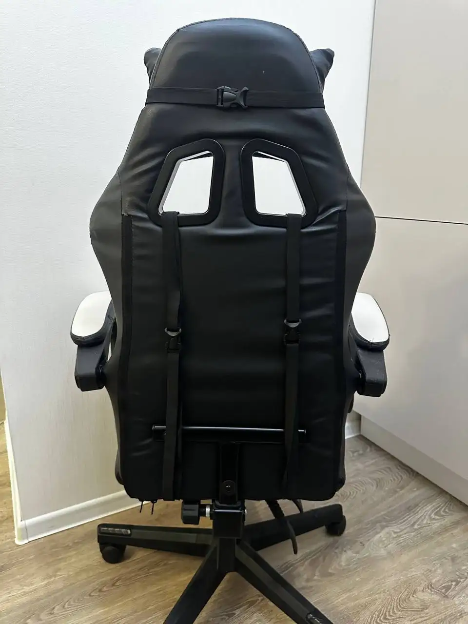 Продам игровое геймерское кресло - Мебель (Барахолка) в Люберцы