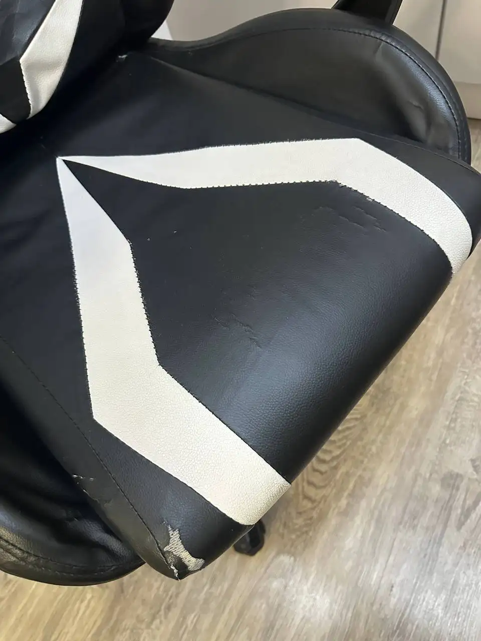 Продам игровое геймерское кресло - Мебель (Барахолка) в Люберцы