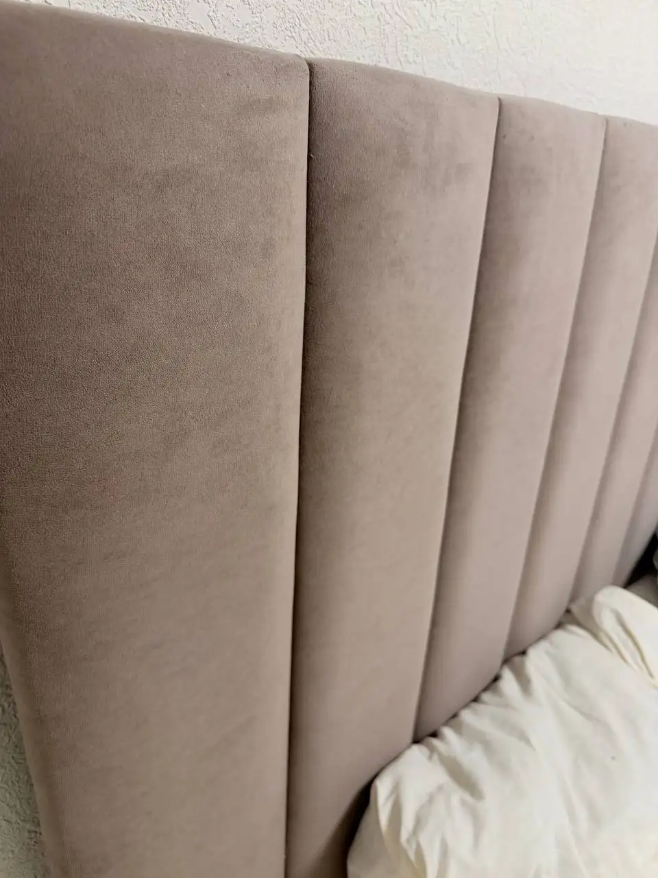 Продается двуспальная кровать 160x200 с матрасом - Мебель (Для дома и дачи) в Котельники