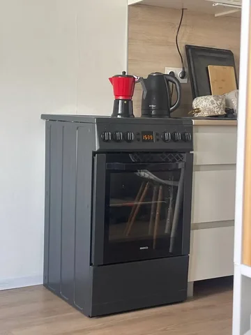Электрическая плита BEKO в рабочем состоянии - Телефоны в Неизвестно