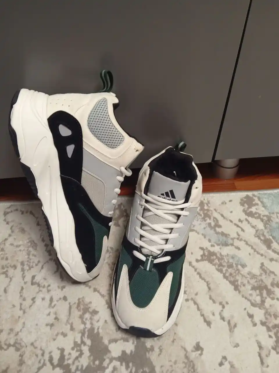 Продам зимние кроссовки новые 43 размер - Одежда в Казань