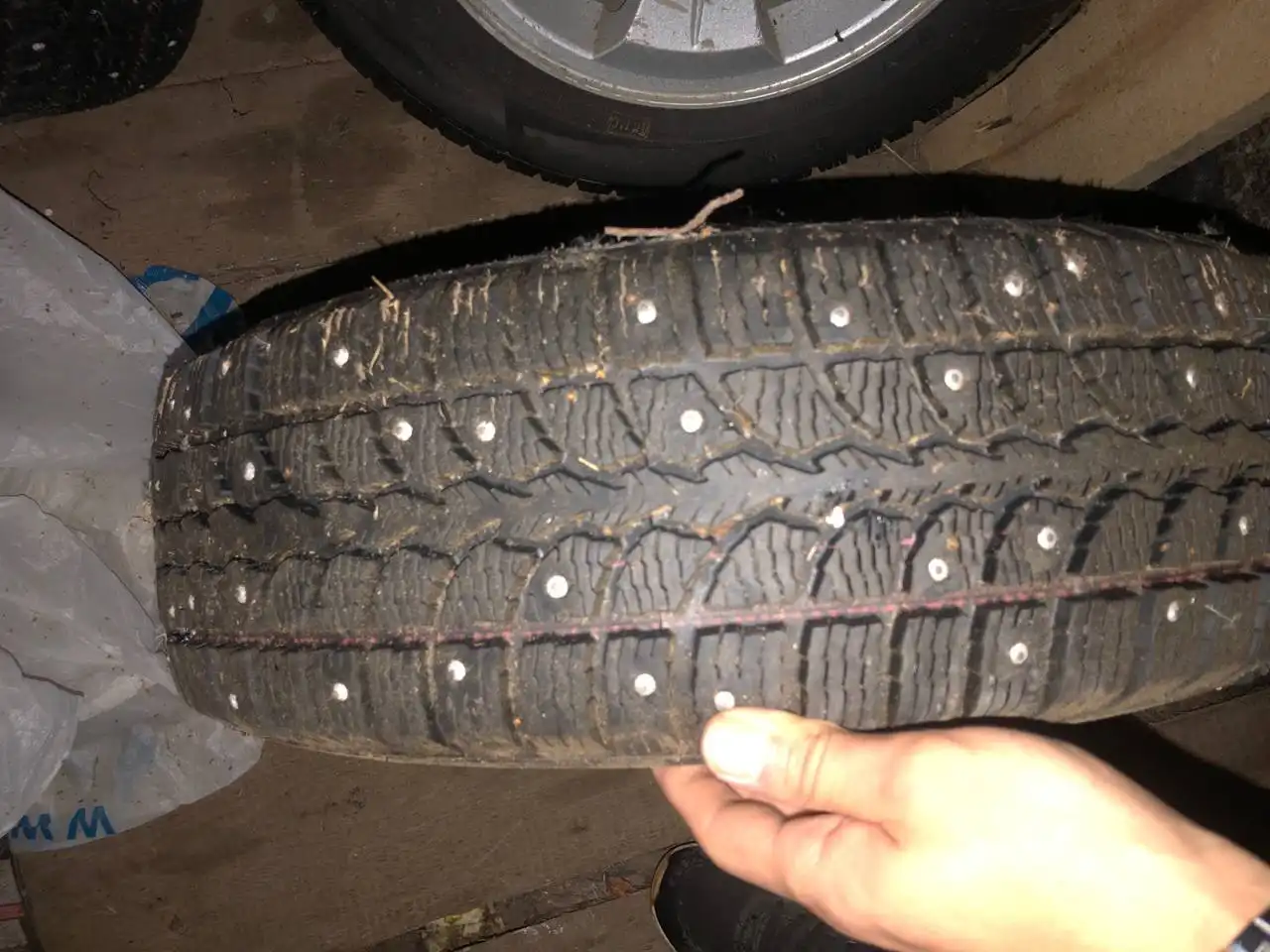 Зимние шины R14 один сезон отъездила