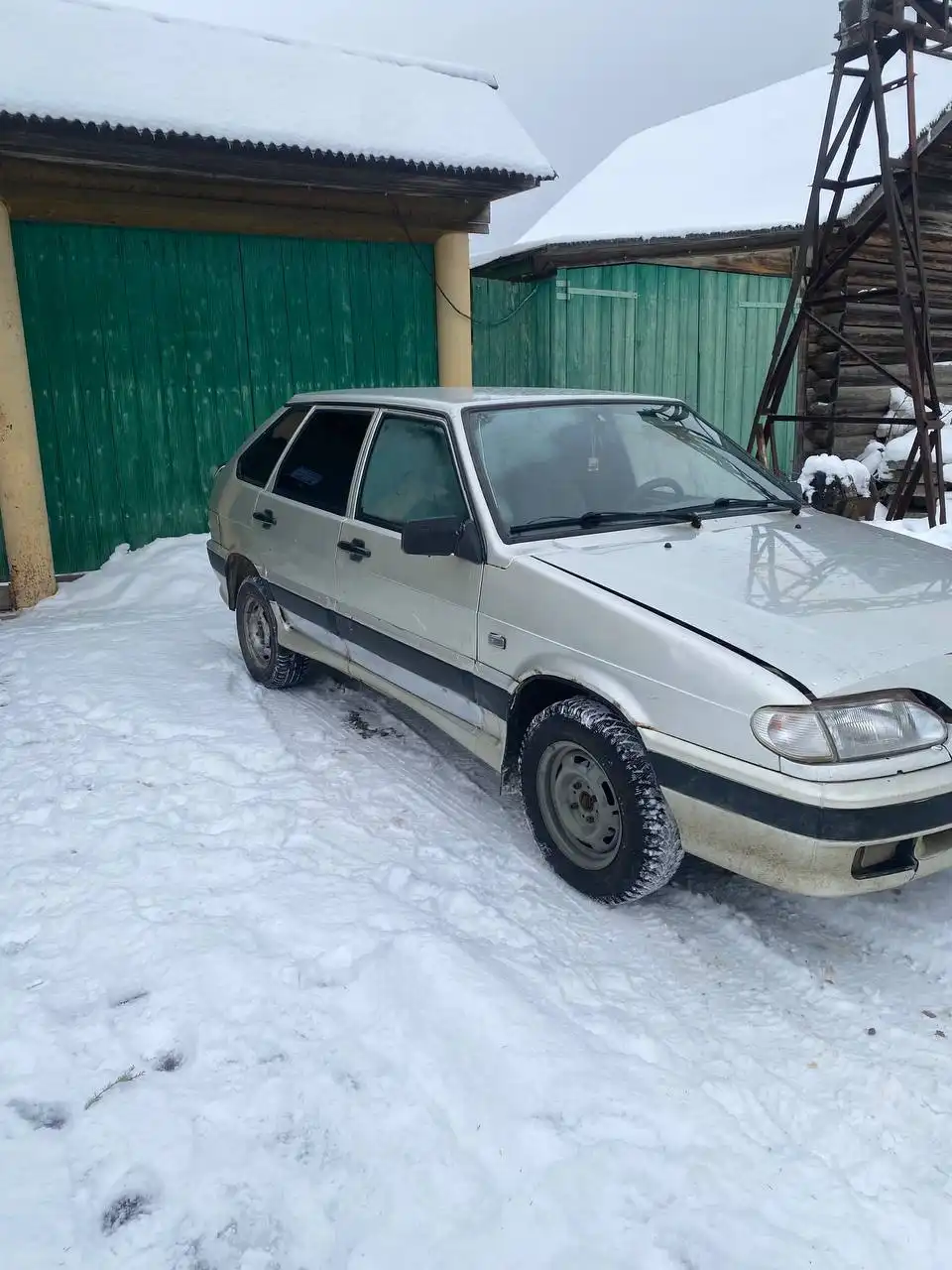 Автомобиль 2006 года