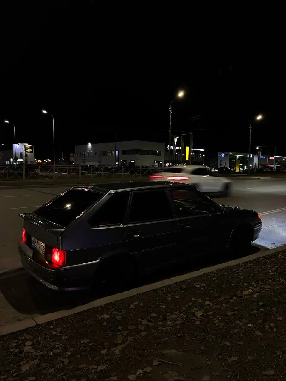 Продажа автомобиля 2012 года в комплектации люкс