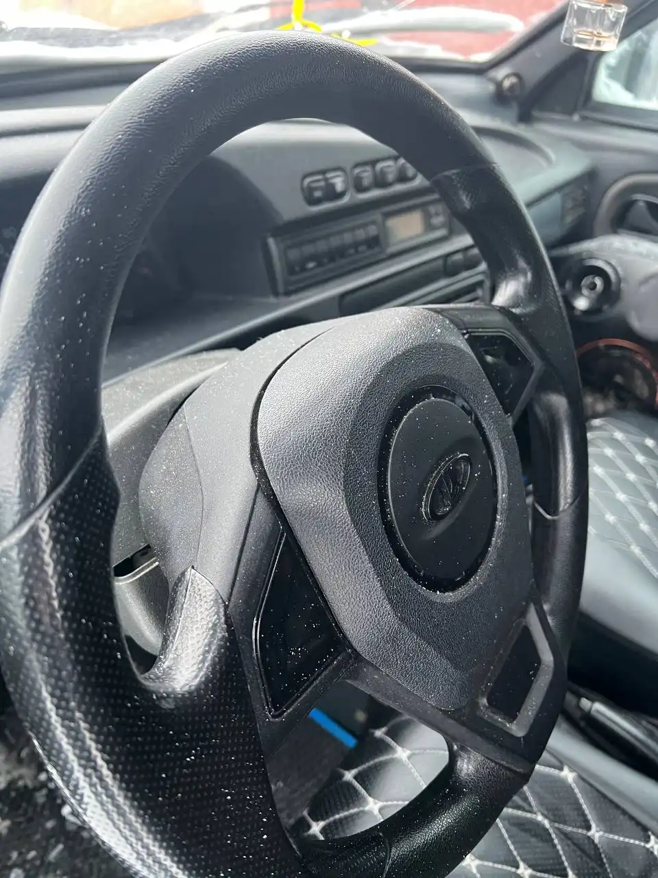 ВАЗ 2114 2011 года выпуска с дополнительным оборудованием