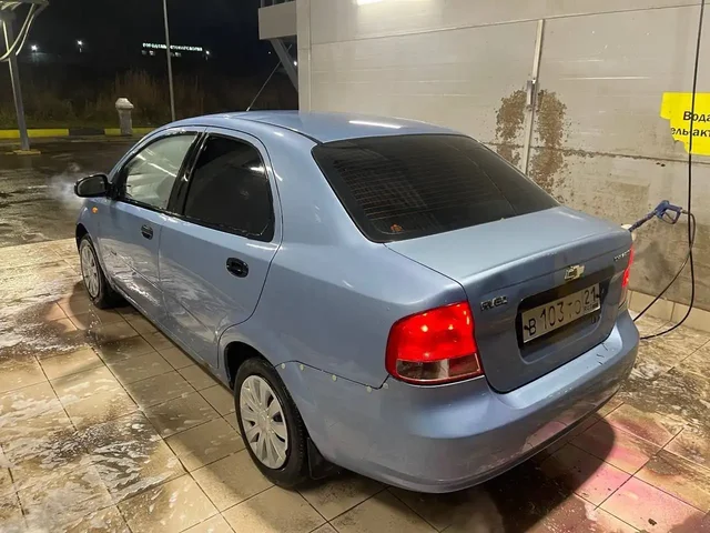 Продажа Chevrolet Aveo 2004 года - Шины и диски в Йошкар-Ола