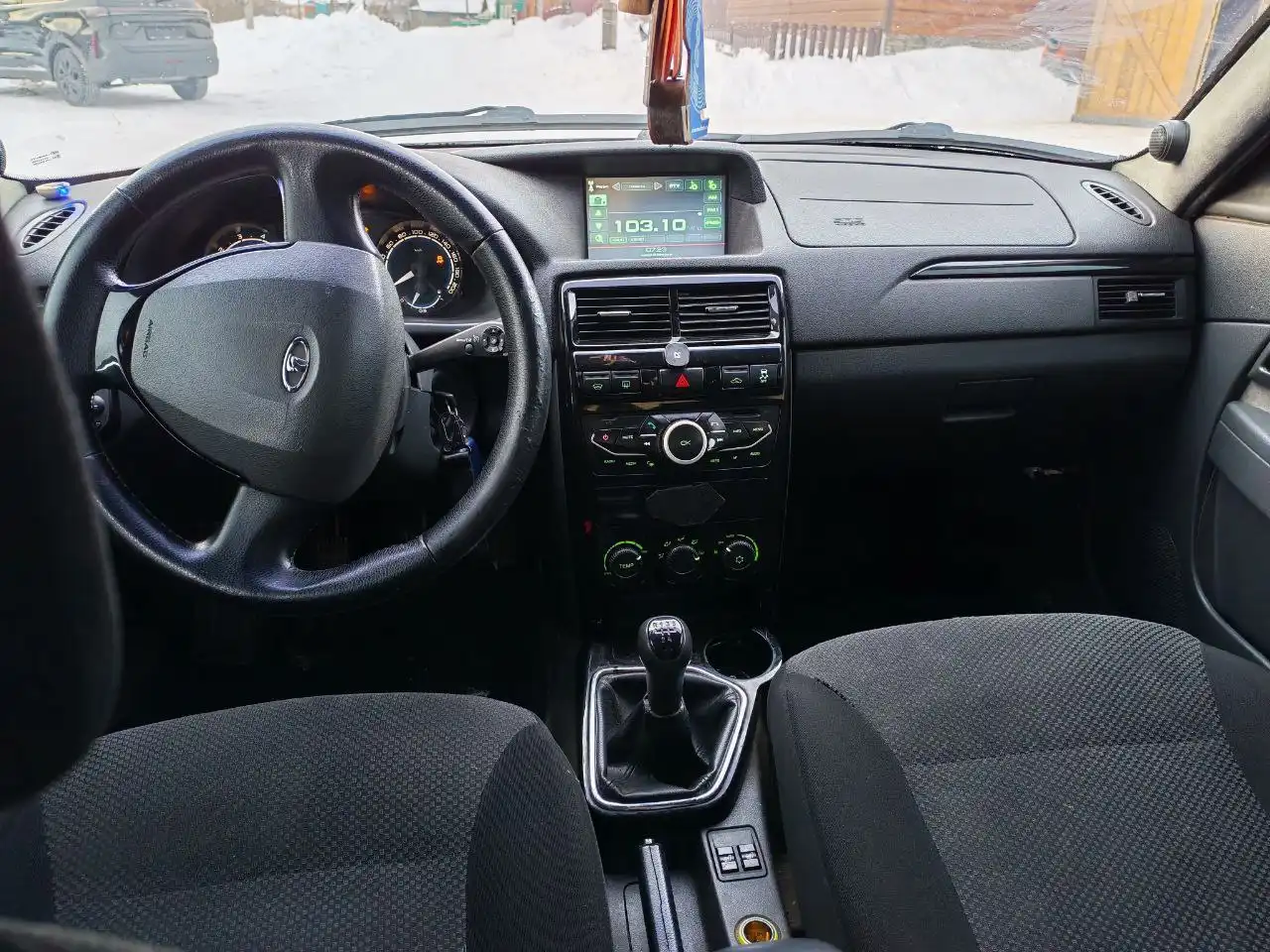 Продам Ладу Приору 2013 года в комплектации Люкс - Легковые автомобили (Авто) в Йошкар-Ола