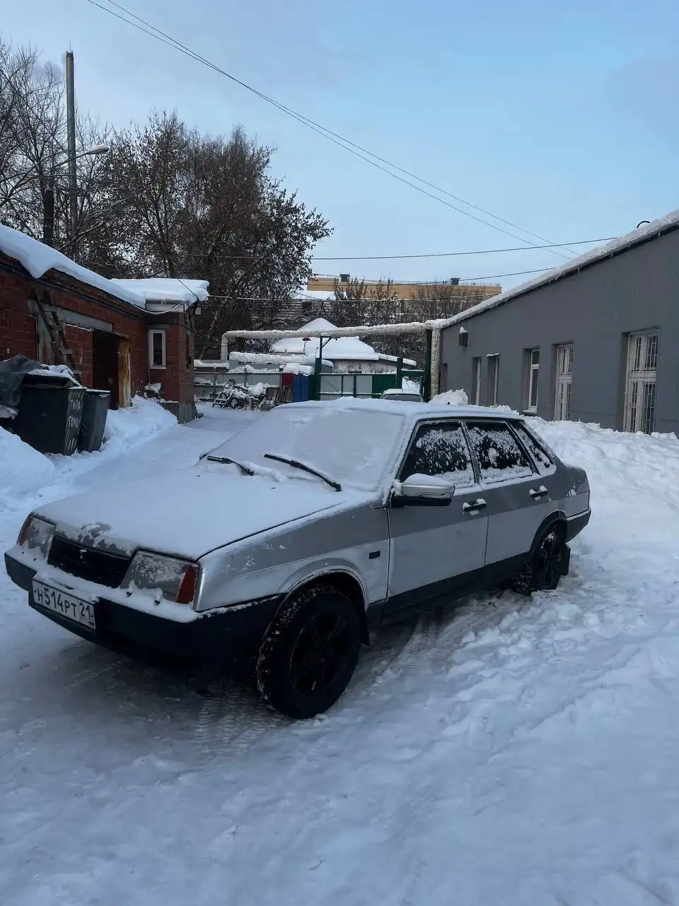 Продается автомобиль 2001 года с карбюратором - Легковые автомобили (Авто) в Чебоксары