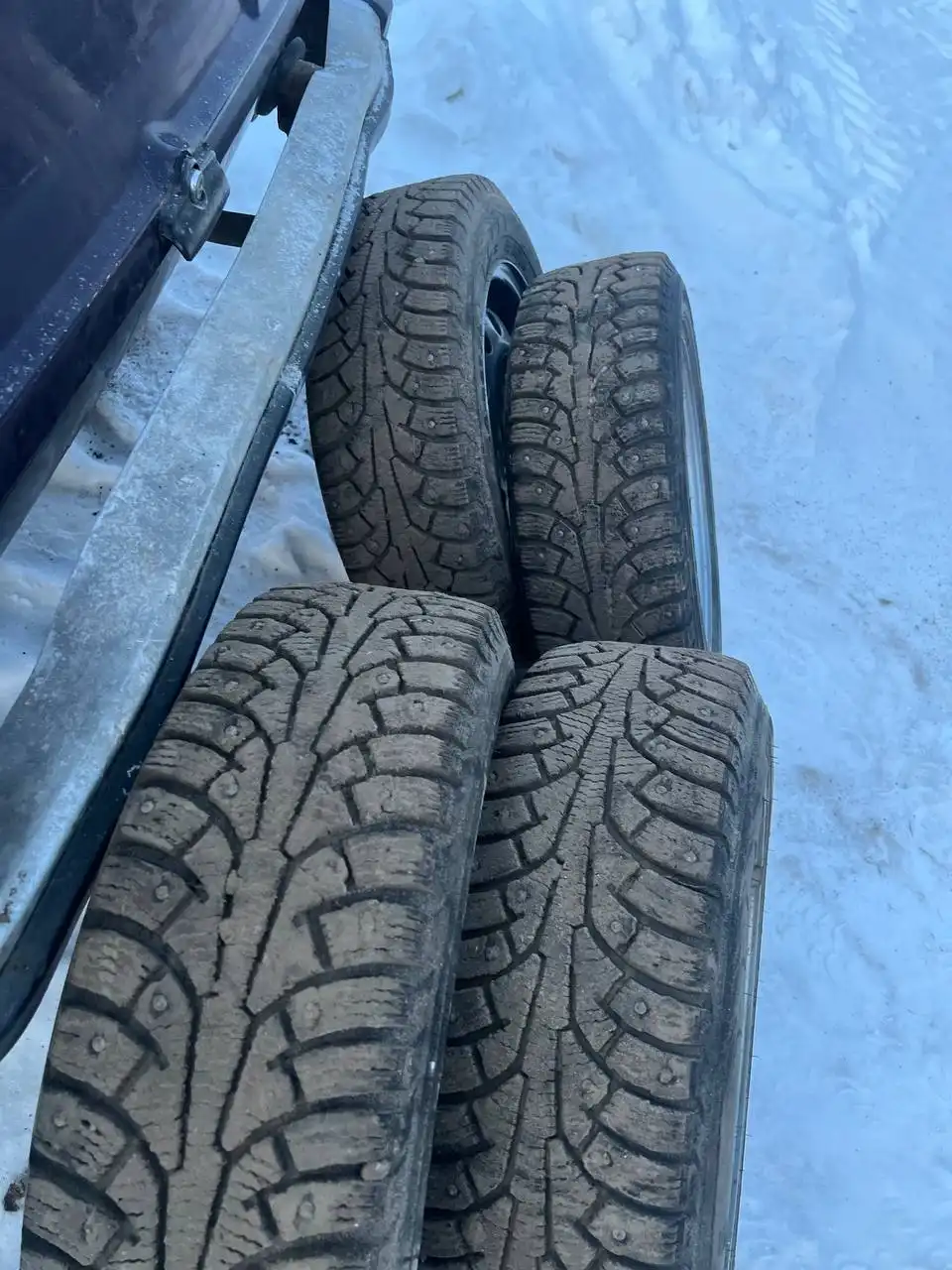 Продам колеса ВАЗ 14 радиуса с шипами - Шины и диски (Авто) в Йошкар-Ола