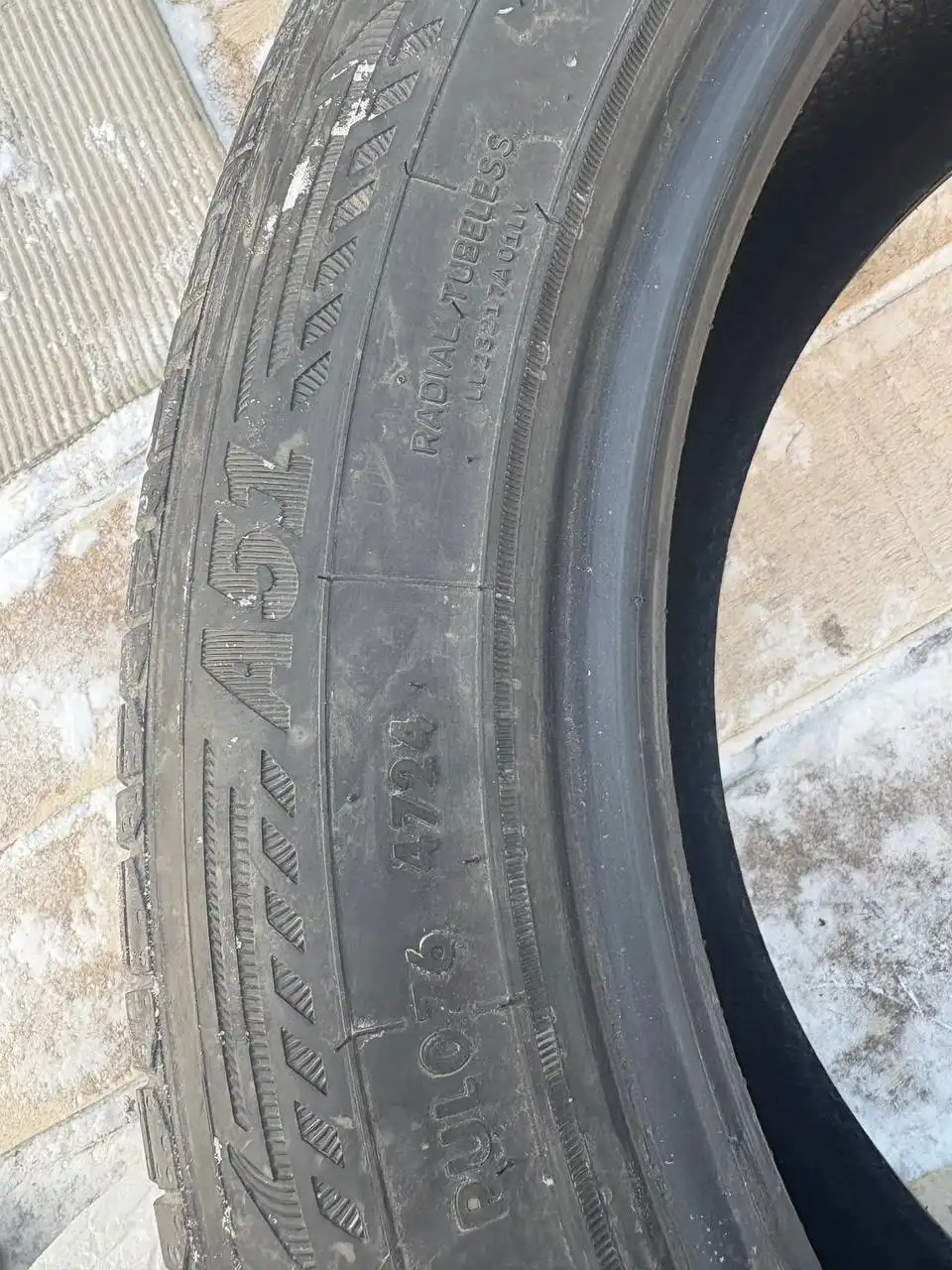 Шины новые, отъездил месяц, другой радиус - Шины и диски (Авто) в Йошкар-Ола