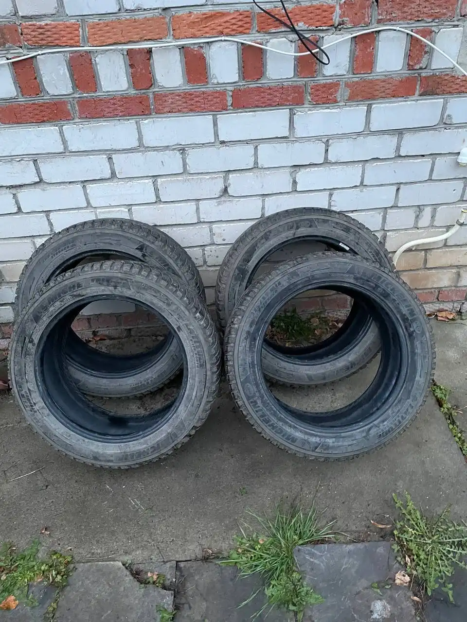 Продам зимние шины 225/55 R18 Michelin - Шины и диски (Запчасти) в Йошкар-Ола