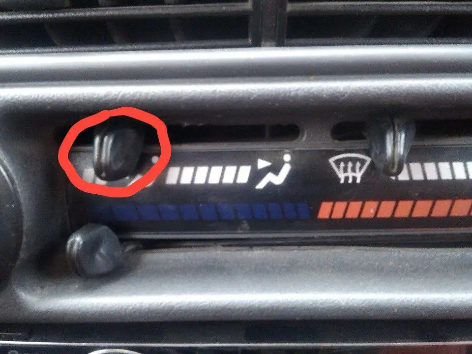 Ручки ползунки на печку старого образца для ВАЗ - Автозапчасти для ВАЗ (Запчасти) в Йошкар-Ола