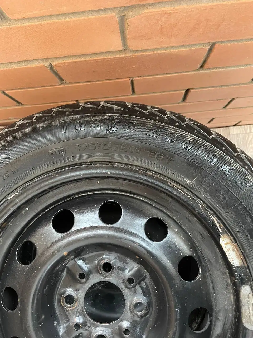 Летние шины на ВАЗ R14 - Запчасти (Авто) в Йошкар-Ола