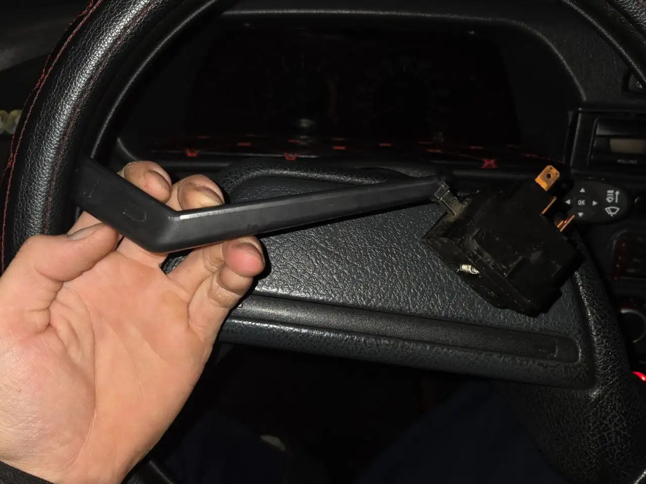 Подрулевой переключатель поворотов левый 2114 - Электрооборудование (Запчасти) в Йошкар-Ола