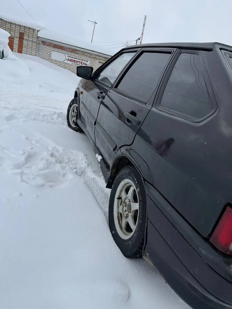 Продам автомобиль ВАЗ Приора 2013 года с автозапуском и фаркопом - Легковые автомобили (Авто) в Йошкар-Ола