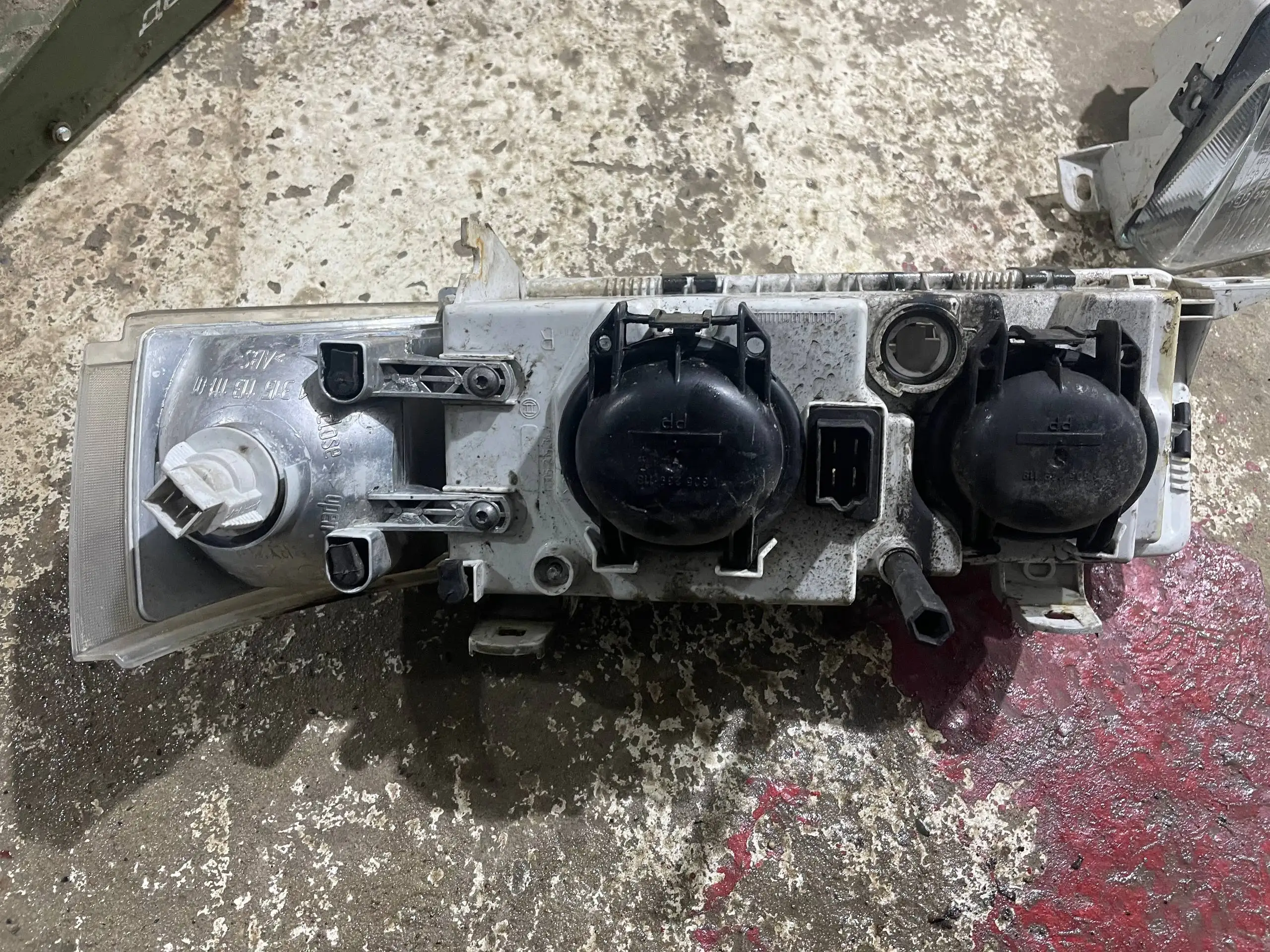 Фары от автомобиля ВАЗ-2112 - Осветительные приборы (Запчасти) в Йошкар-Ола