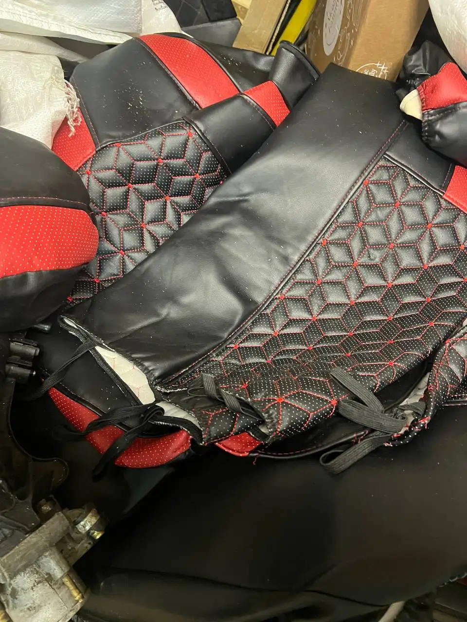 Комплект чехлов - Авто в Йошкар-Ола