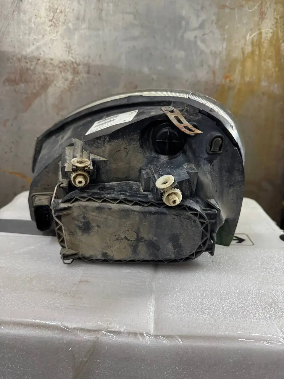 Продажа фар Bosch на автомобиль Приора - Осветительные приборы (Запчасти) в Волжск