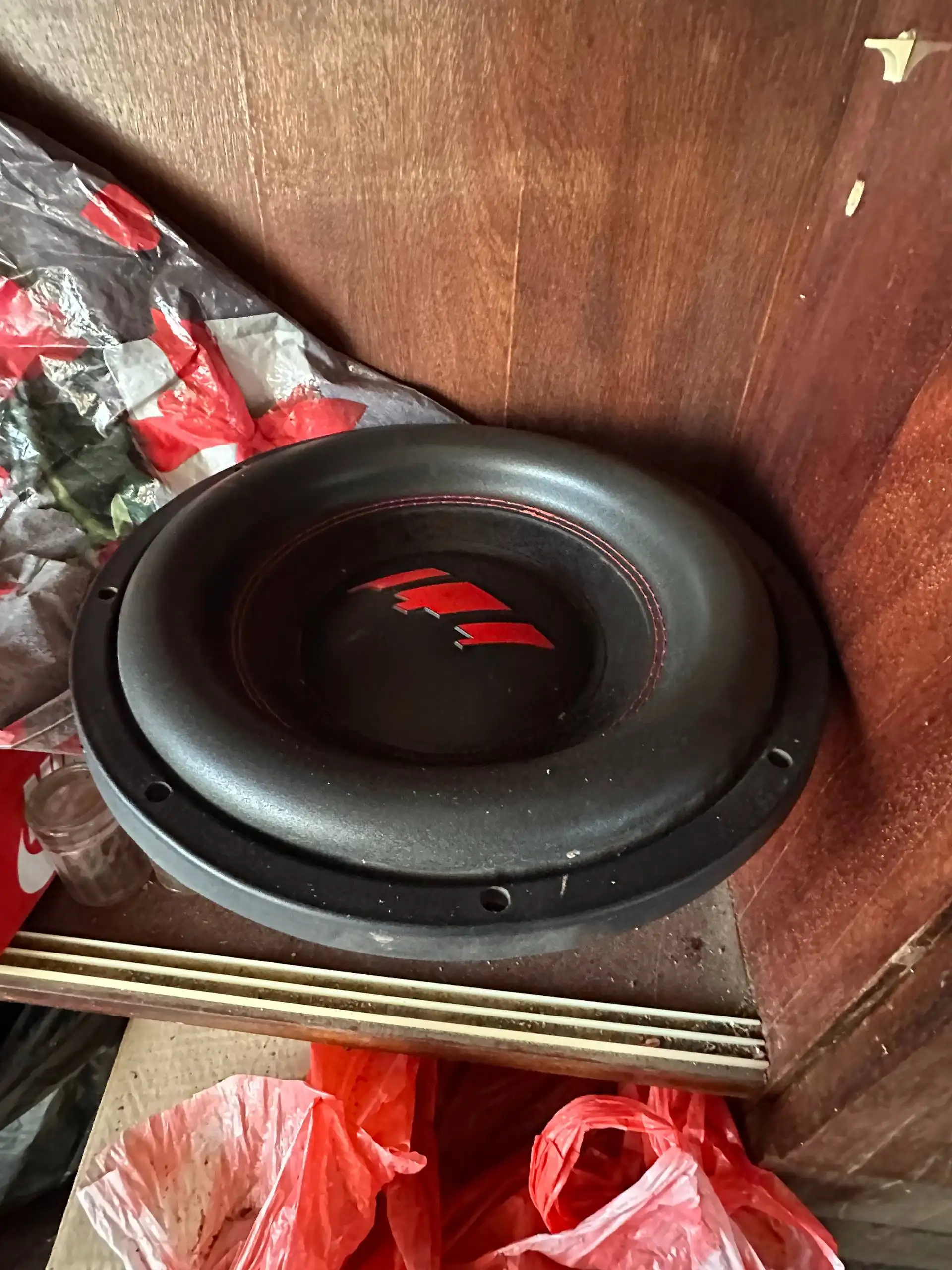 Продам усилитель 100.2 и сабвуфер Урал ТТ 12 - Аудиотехника (Электроника) в Йошкар-Ола