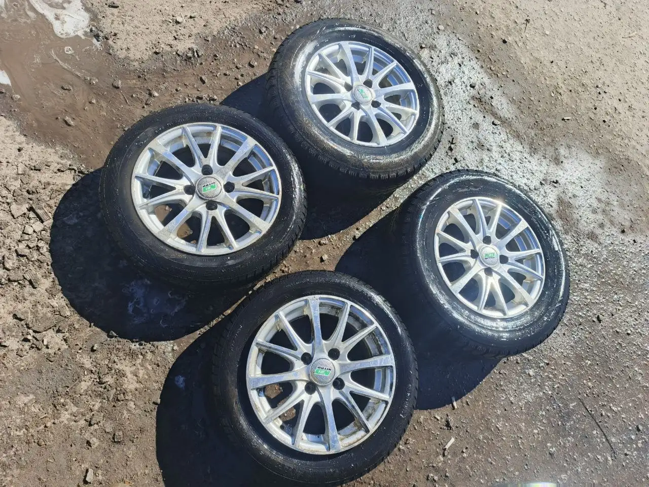 Продам комплект колёс R13 - Колёса и шины (Авто) в Йошкар-Ола