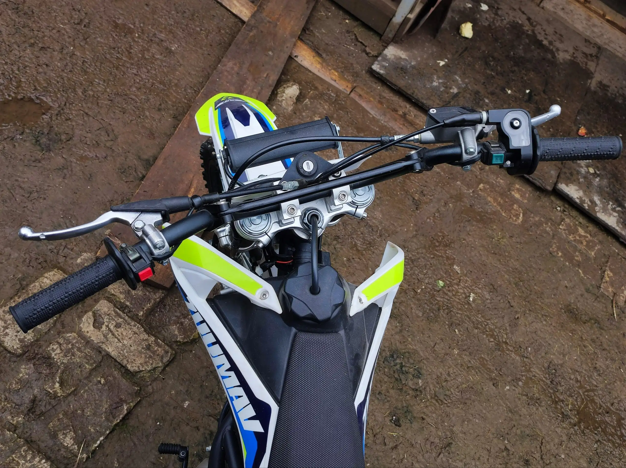 Мотоцикл 150 куб, 15 л/с, ПТС отсутствует - Мотоциклы (Авто) в Неизвестно