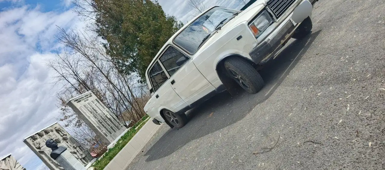 ВАЗ 2107 - Легковые автомобили (Авто) в Йошкар-Ола