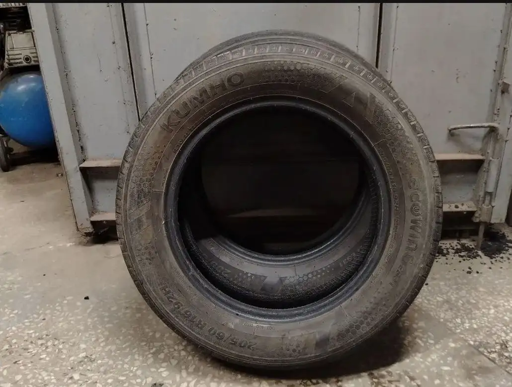 Продаю 4 шины б/у летние 205/60 R16 - Шины и диски (Авто) в Йошкар-Ола
