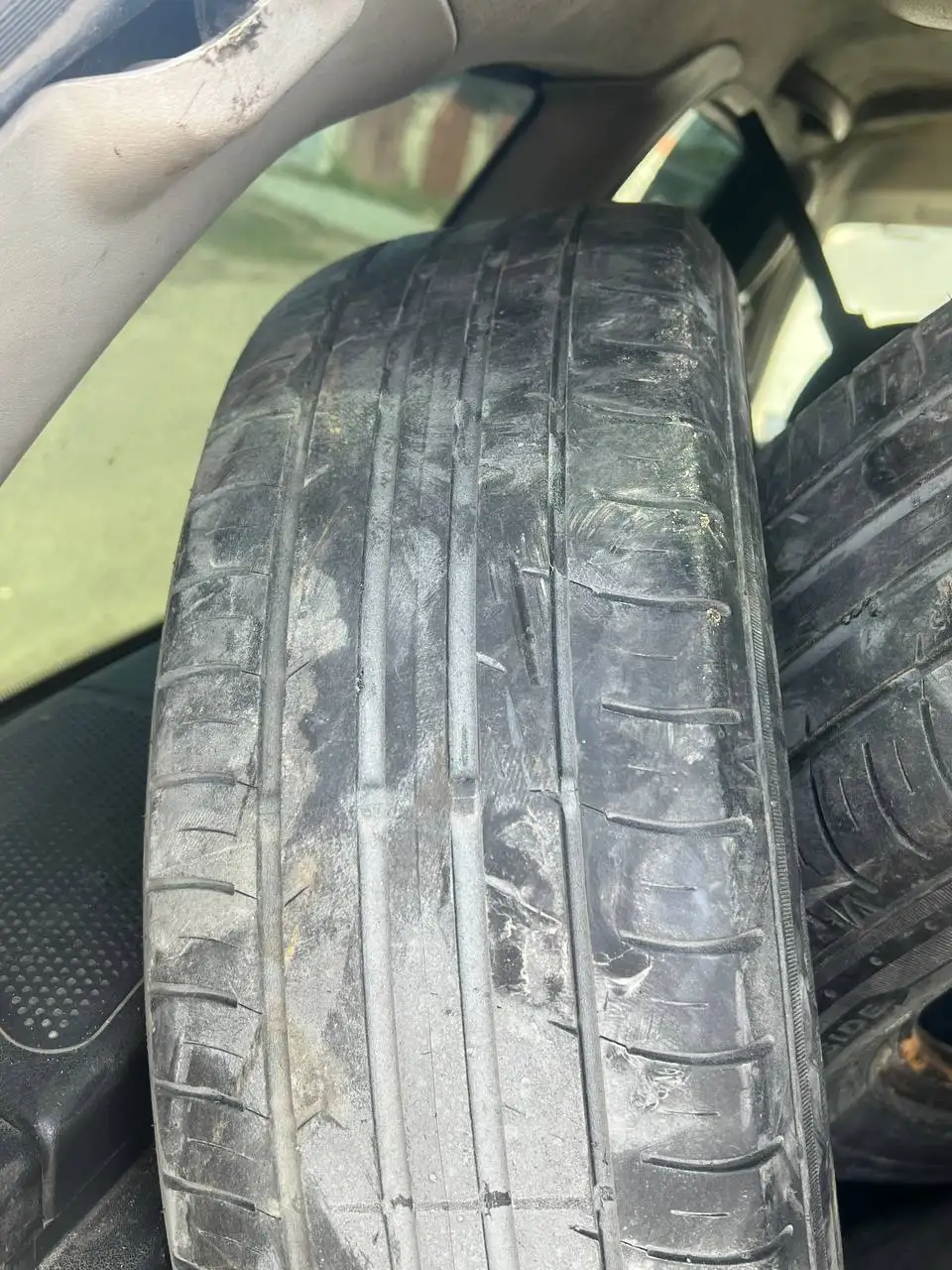 3 покрышки - Шины (Авто) в Йошкар-Ола