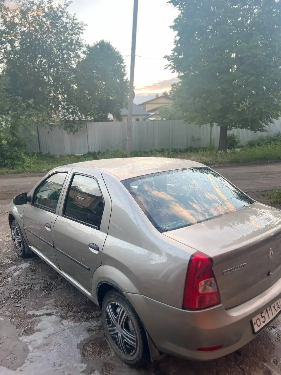 Рено Логан 2010 - Легковые автомобили (Авто) в Йошкар-Ола