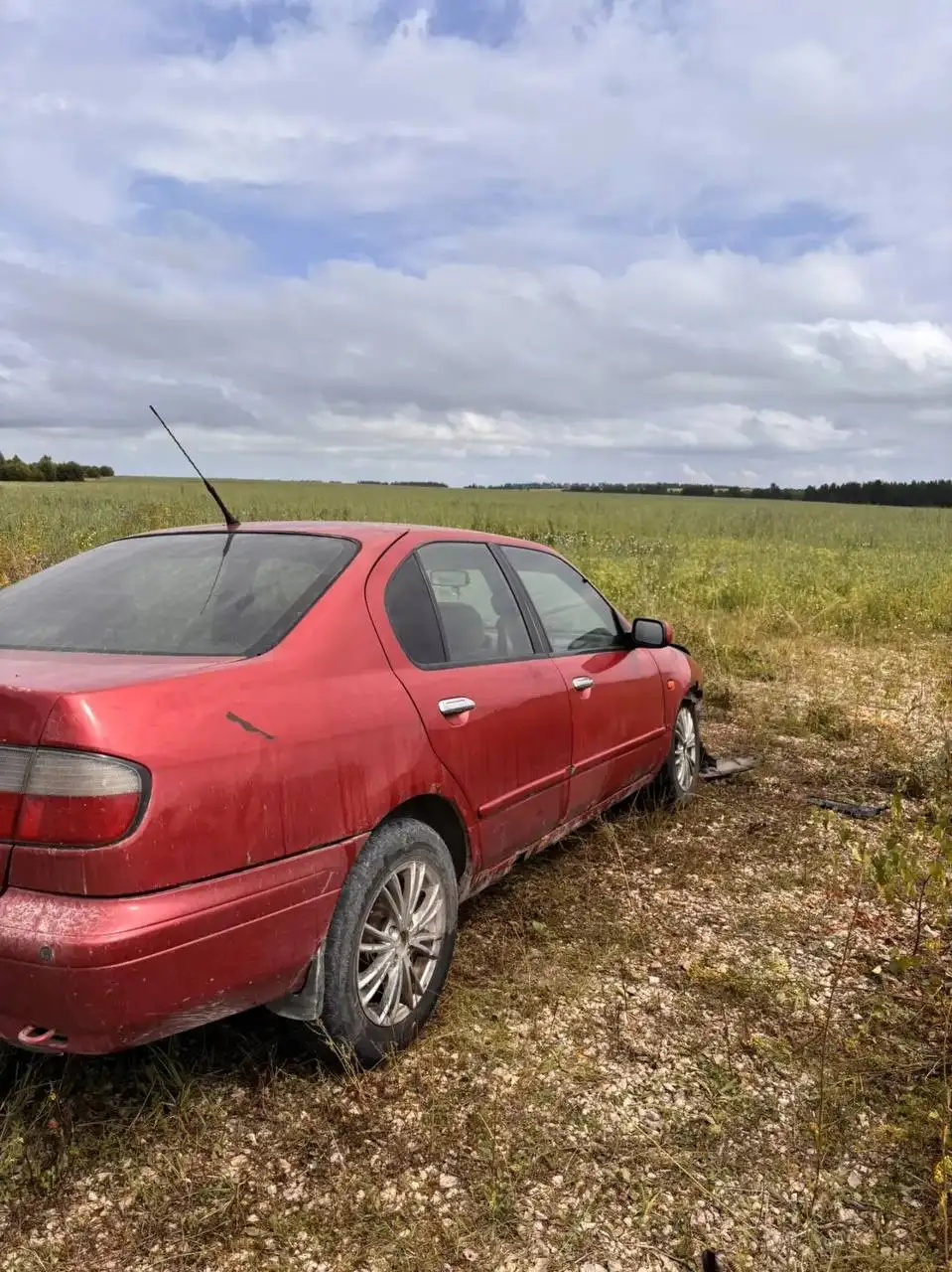 Продам Nissan Primera P11 на запчасти после пожара - Запчасти (Авто) в Йошкар-Ола