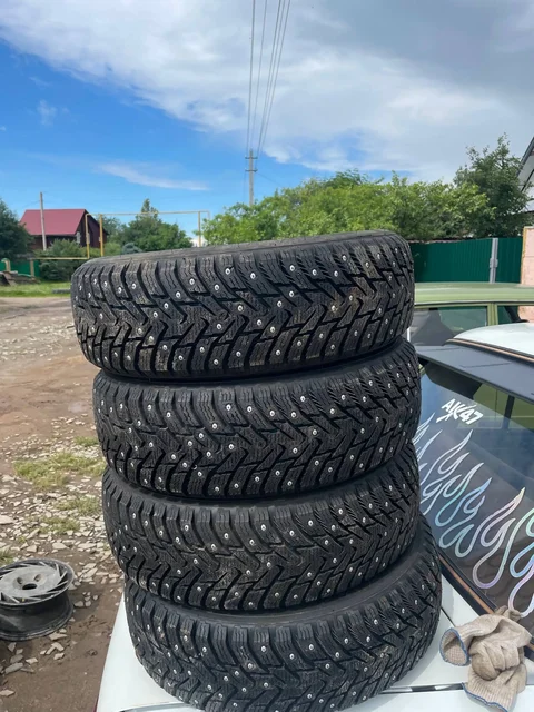 Продам зимнюю резину R13 175/70 Nokian Nordman 8 с новыми штамповками - Диски и шины в Йошкар-Ола