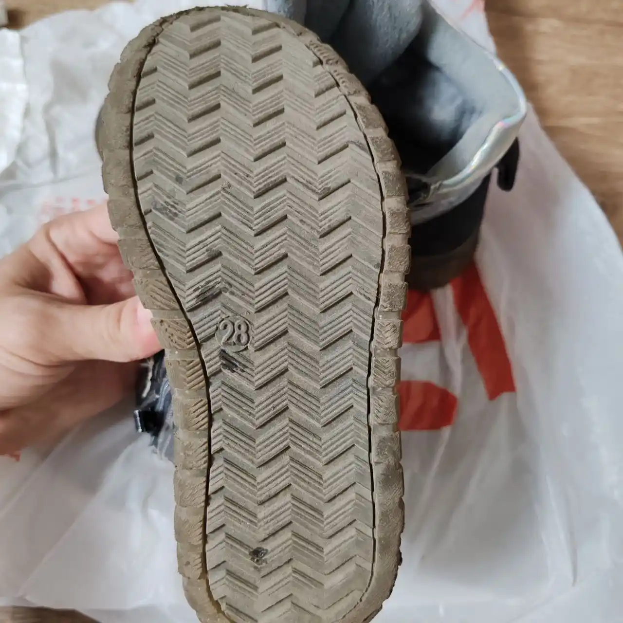 Ботинки даром