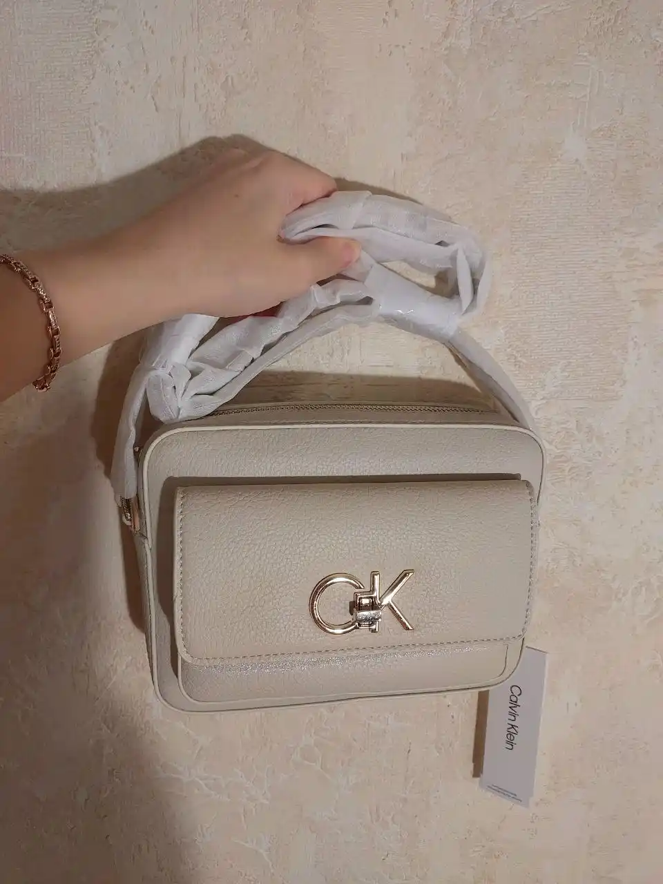 Продам новую сумку Calvin Klein