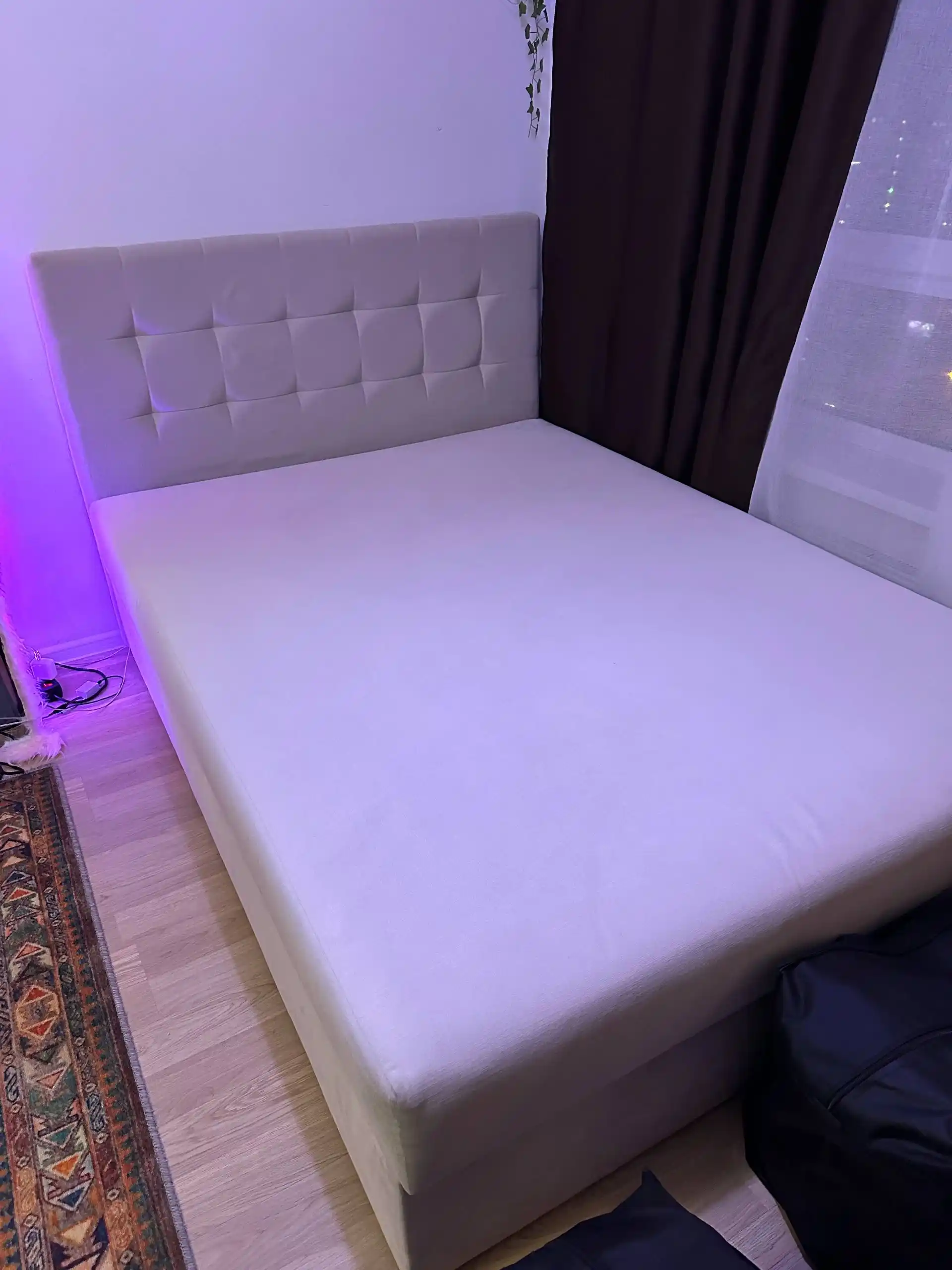 Продам кровать с подъемным механизмом