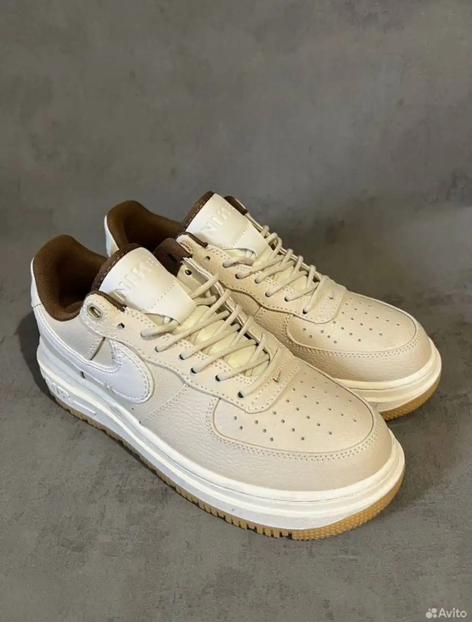 Распродажа кроссовок Nike Air Force
